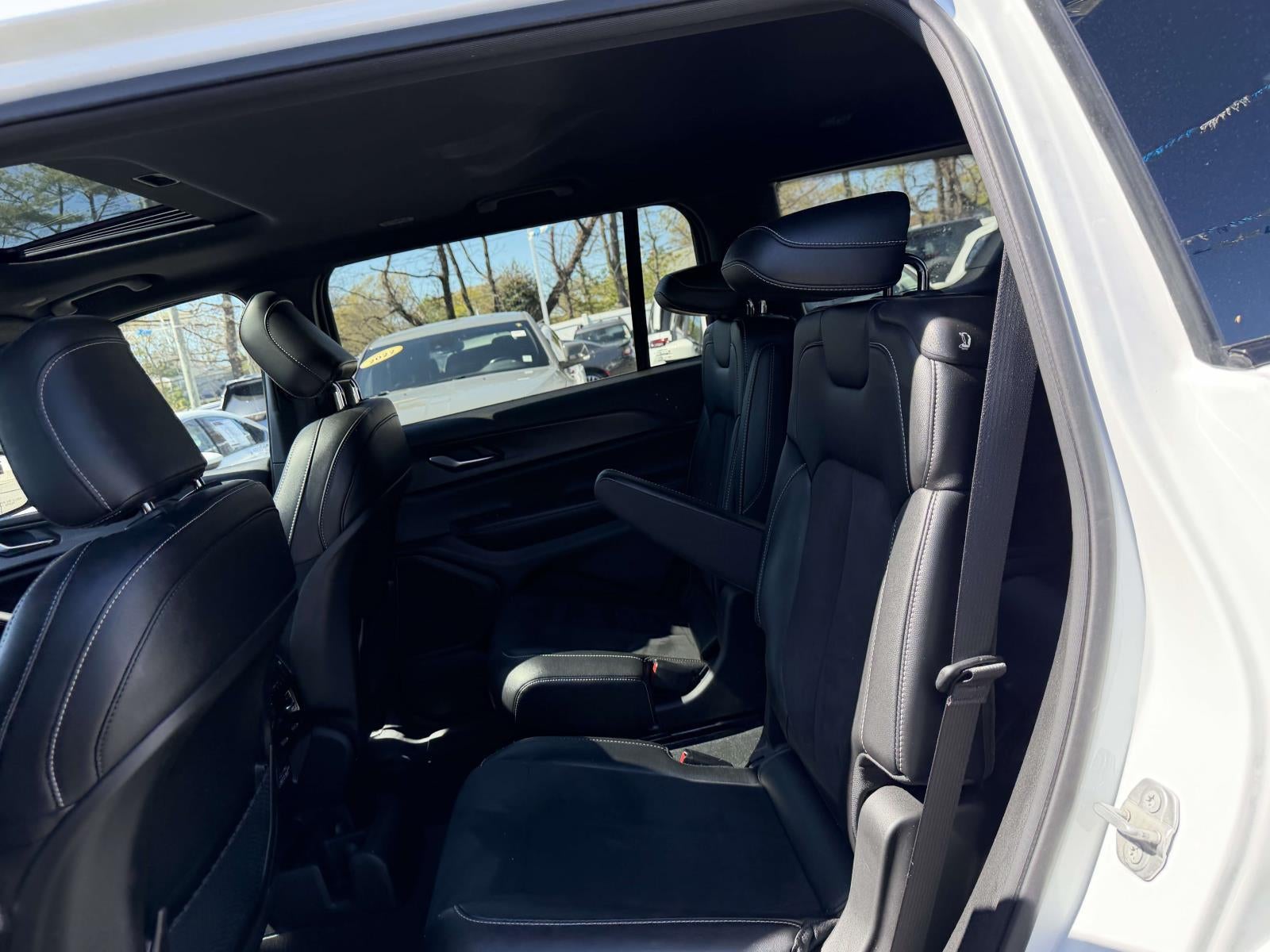 2023 Jeep Grand Cherokee L Altitude 4x4