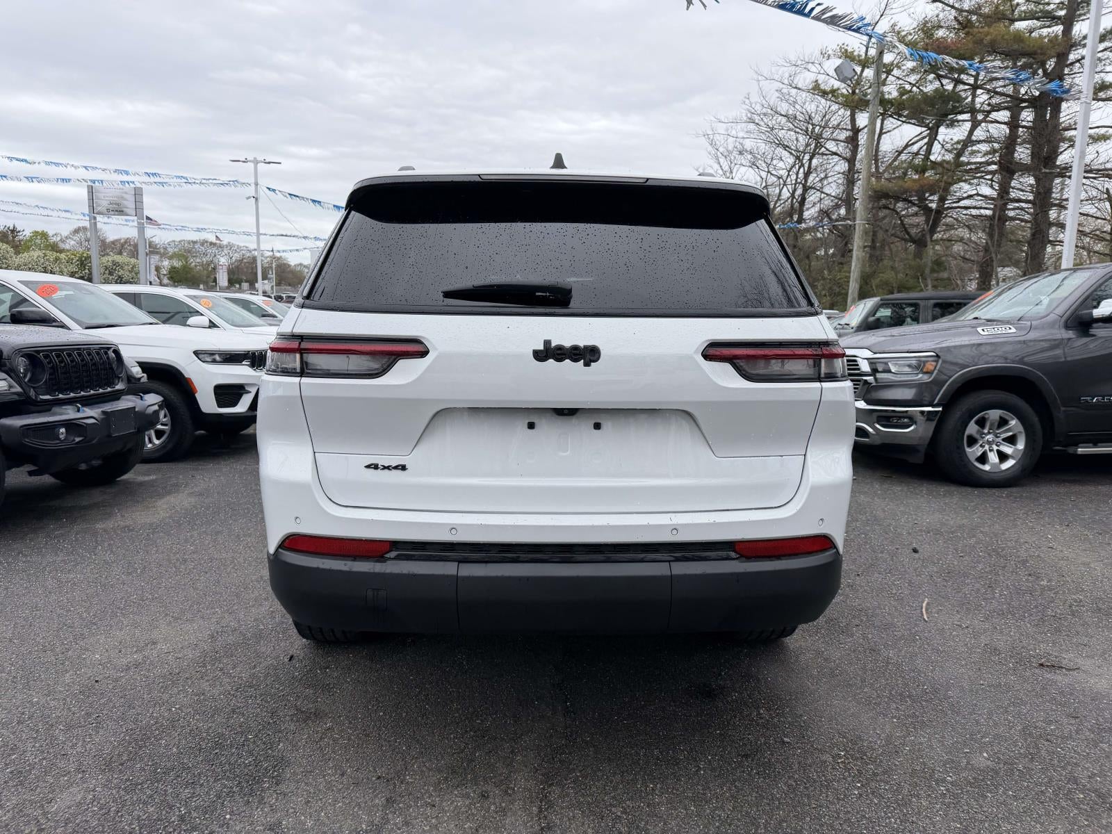 2023 Jeep Grand Cherokee L Altitude 4x4