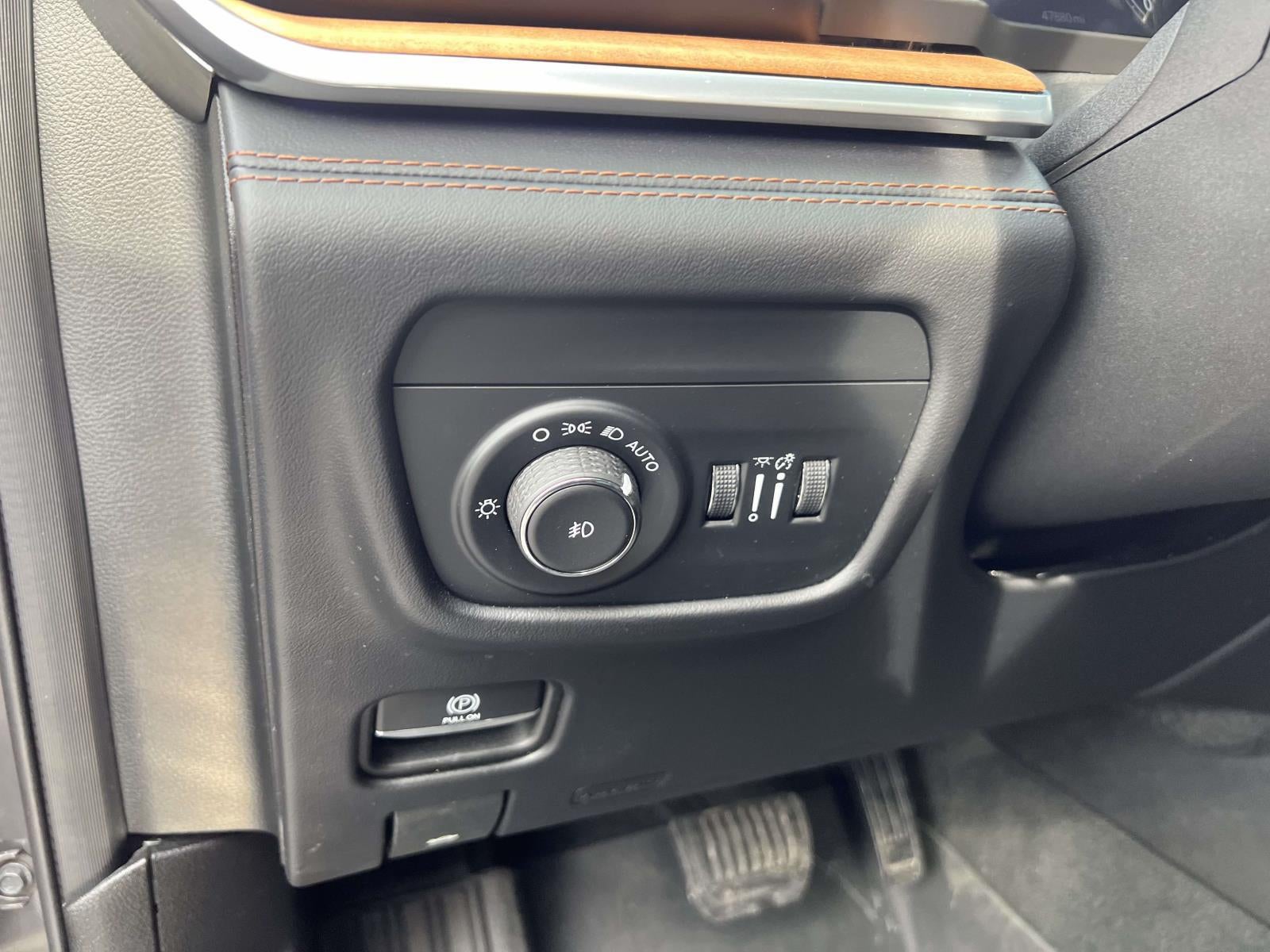 2022 Jeep Grand Cherokee L Summit Reserve 4x4