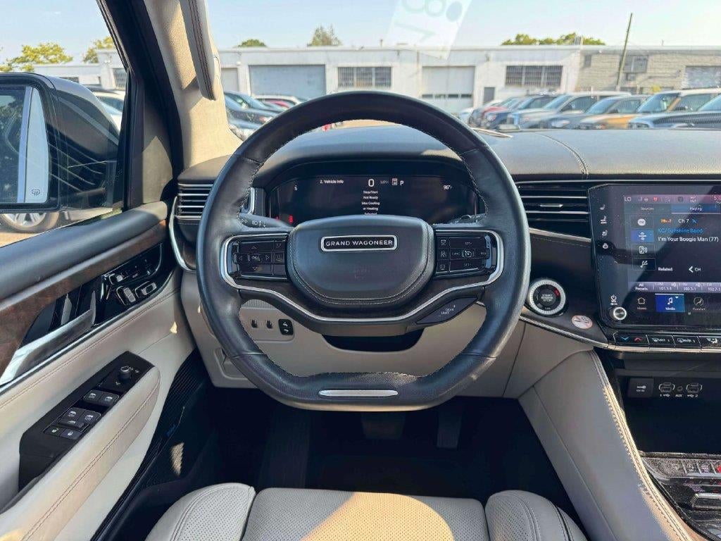2023 Jeep Grand Wagoneer L Series II 4x4