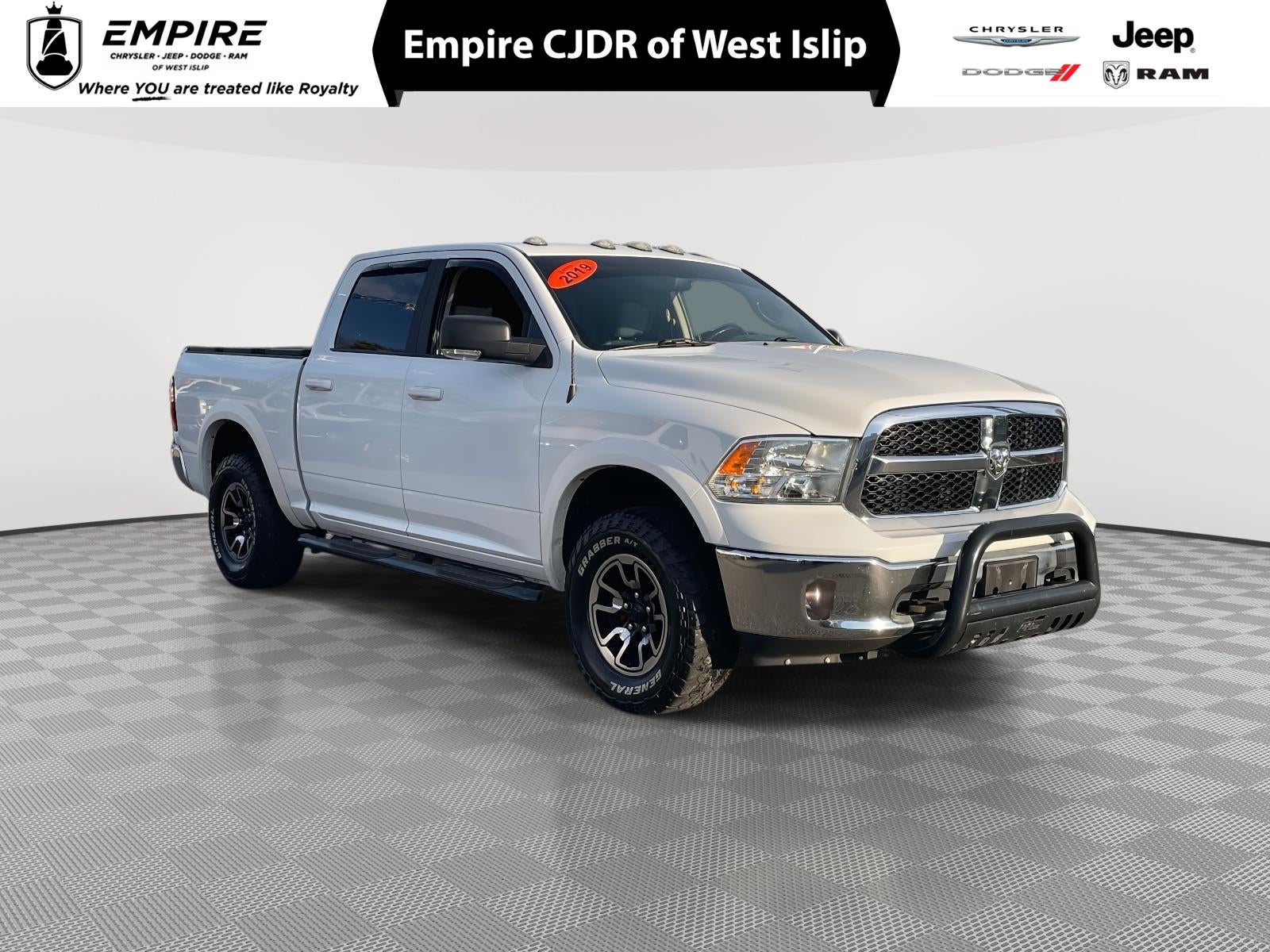 2019 RAM 1500 Classic SLT Crew Cab 4x4 57' Box