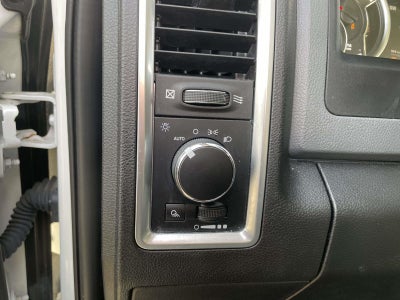 2019 RAM 1500 Classic SLT Crew Cab 4x4 57' Box