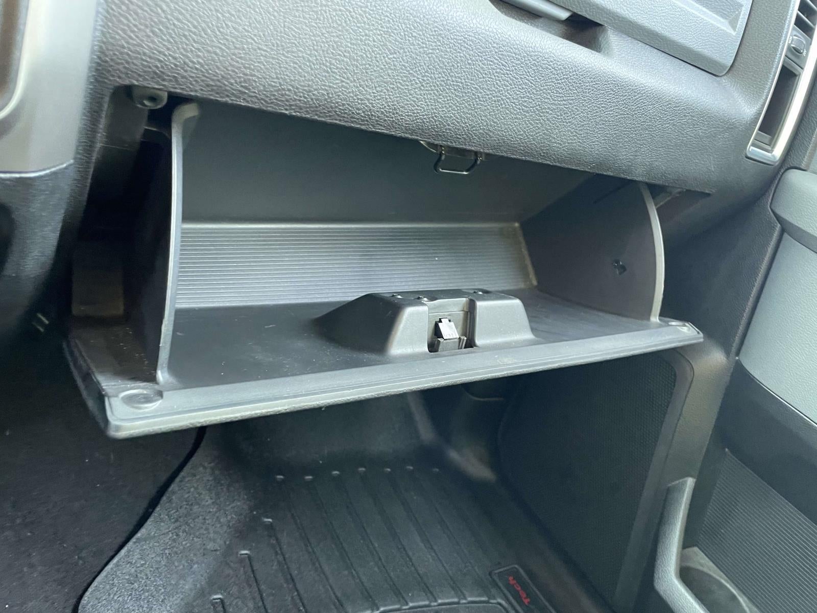 2019 RAM 1500 Classic SLT Crew Cab 4x4 57' Box