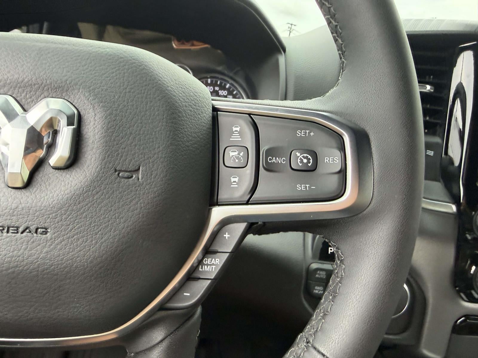 2025 RAM 1500 Big Horn Crew Cab 4x4 5'7' Box