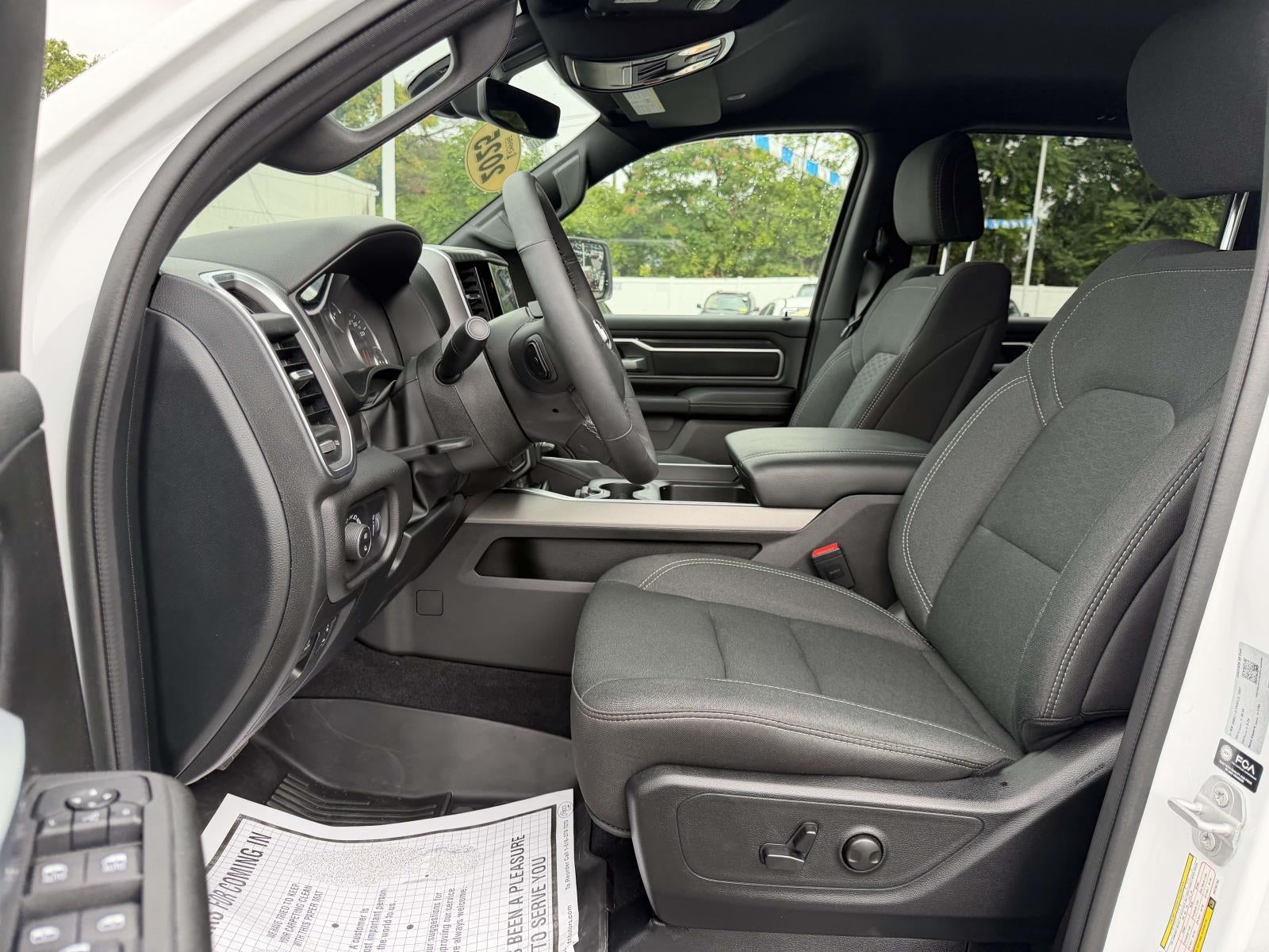 2025 RAM 1500 Big Horn Crew Cab 4x4 5'7' Box