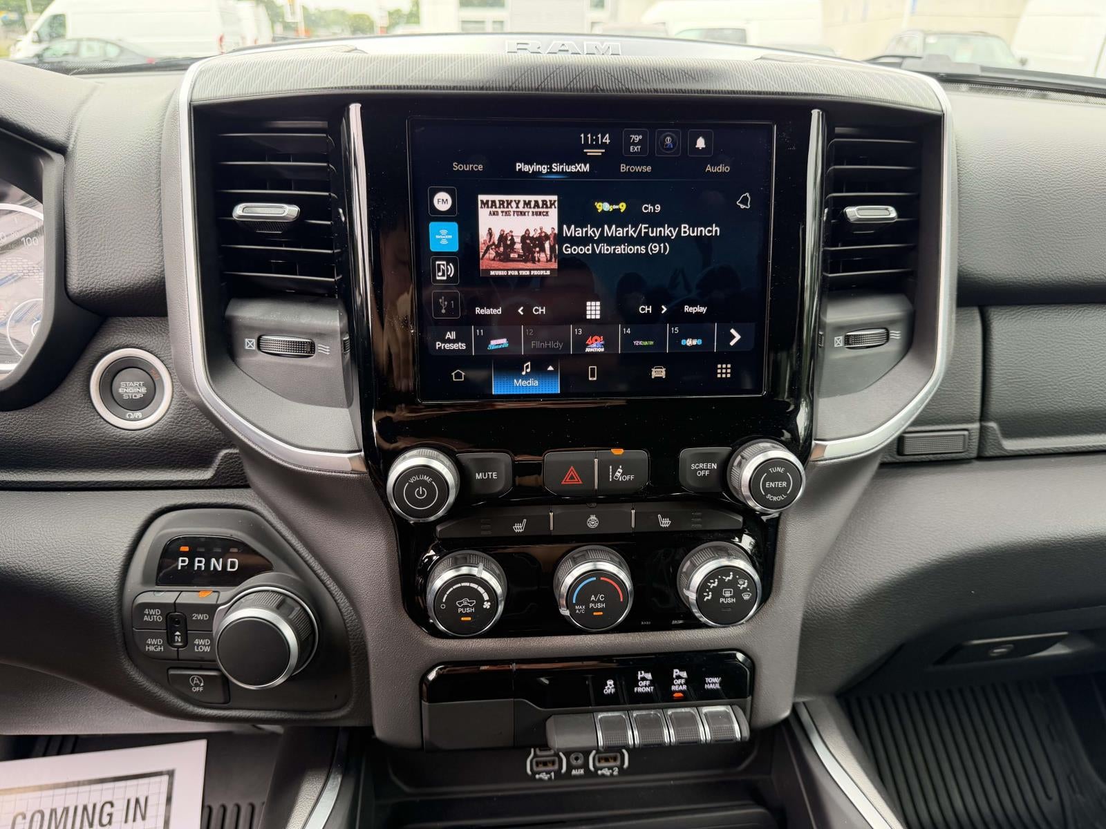 2025 RAM 1500 Big Horn Crew Cab 4x4 5'7' Box