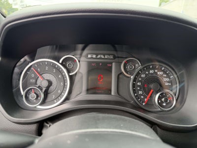 2025 RAM 1500 Big Horn Crew Cab 4x4 5'7' Box