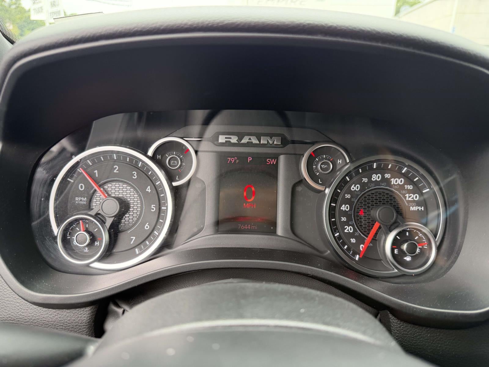 2025 RAM 1500 Big Horn Crew Cab 4x4 5'7' Box