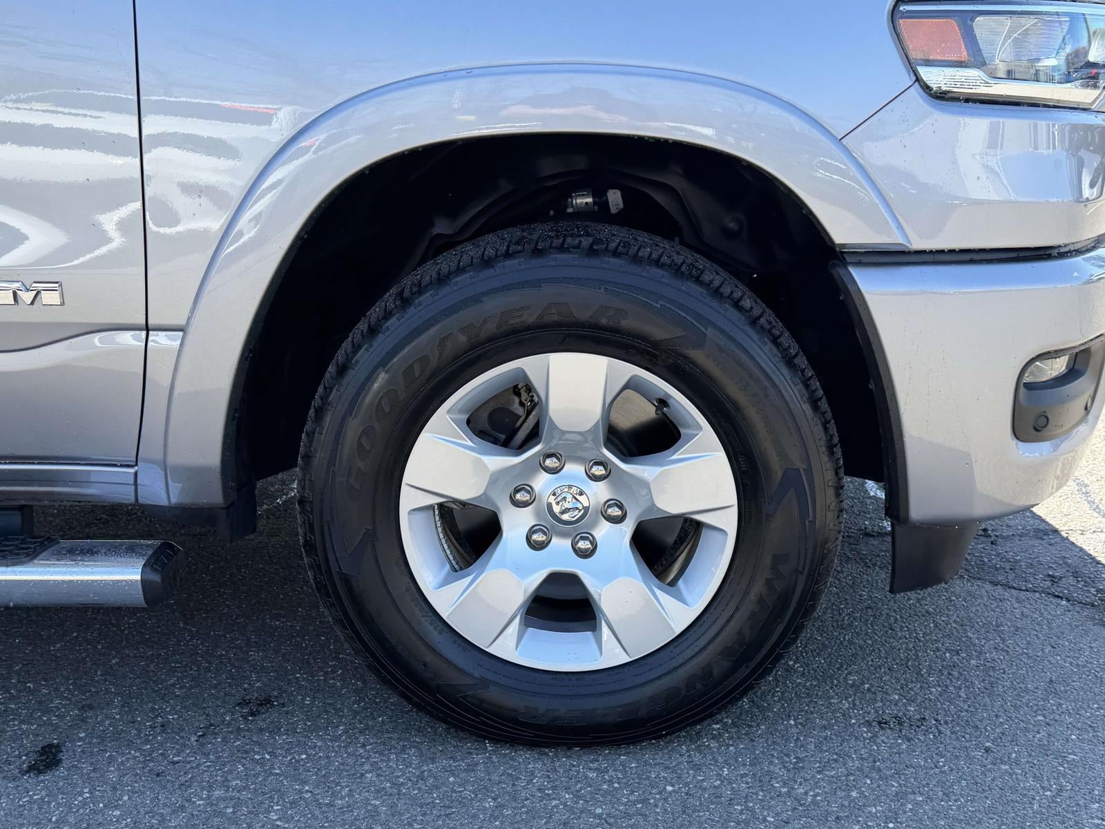 2025 RAM 1500 Big Horn Crew Cab 4x4 5'7' Box
