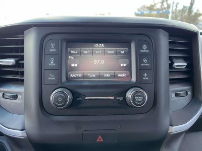 2022 RAM 1500 Big Horn Crew Cab 4x4 5'7' Box