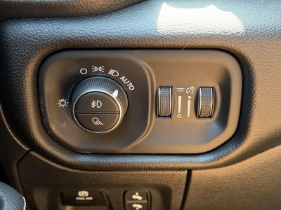 2026 RAM 1500 Laramie Crew Cab 4x4 5'7' Box