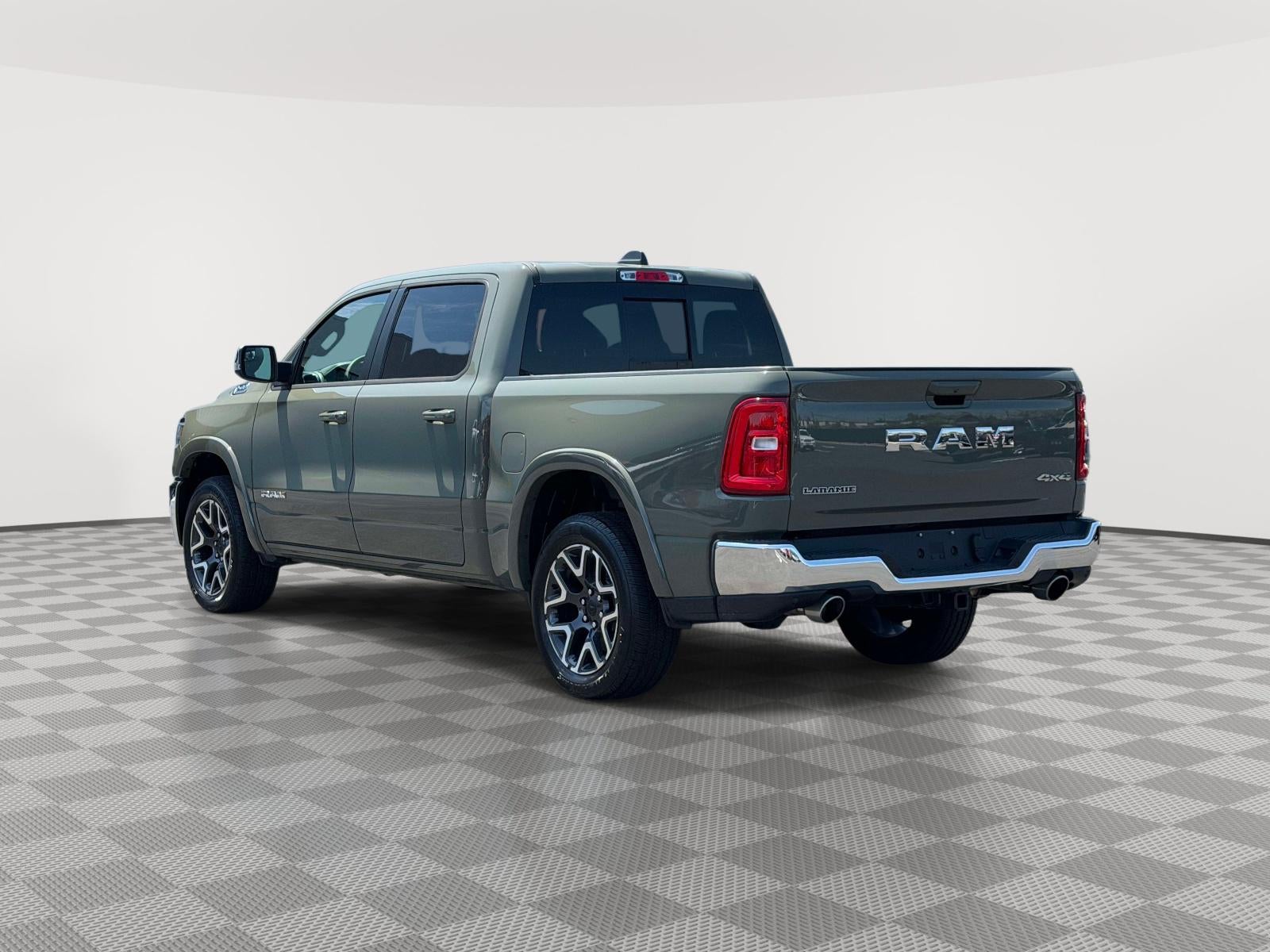 2026 RAM 1500 Laramie Crew Cab 4x4 5'7' Box