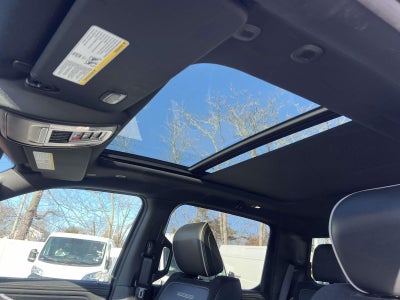 2023 RAM 1500 Laramie Crew Cab 4x4 5'7' Box