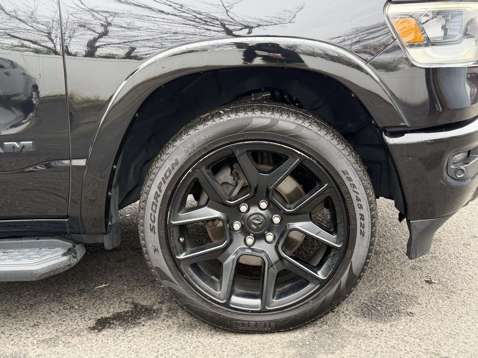 2022 RAM 1500 Laramie Crew Cab 4x4 5'7' Box