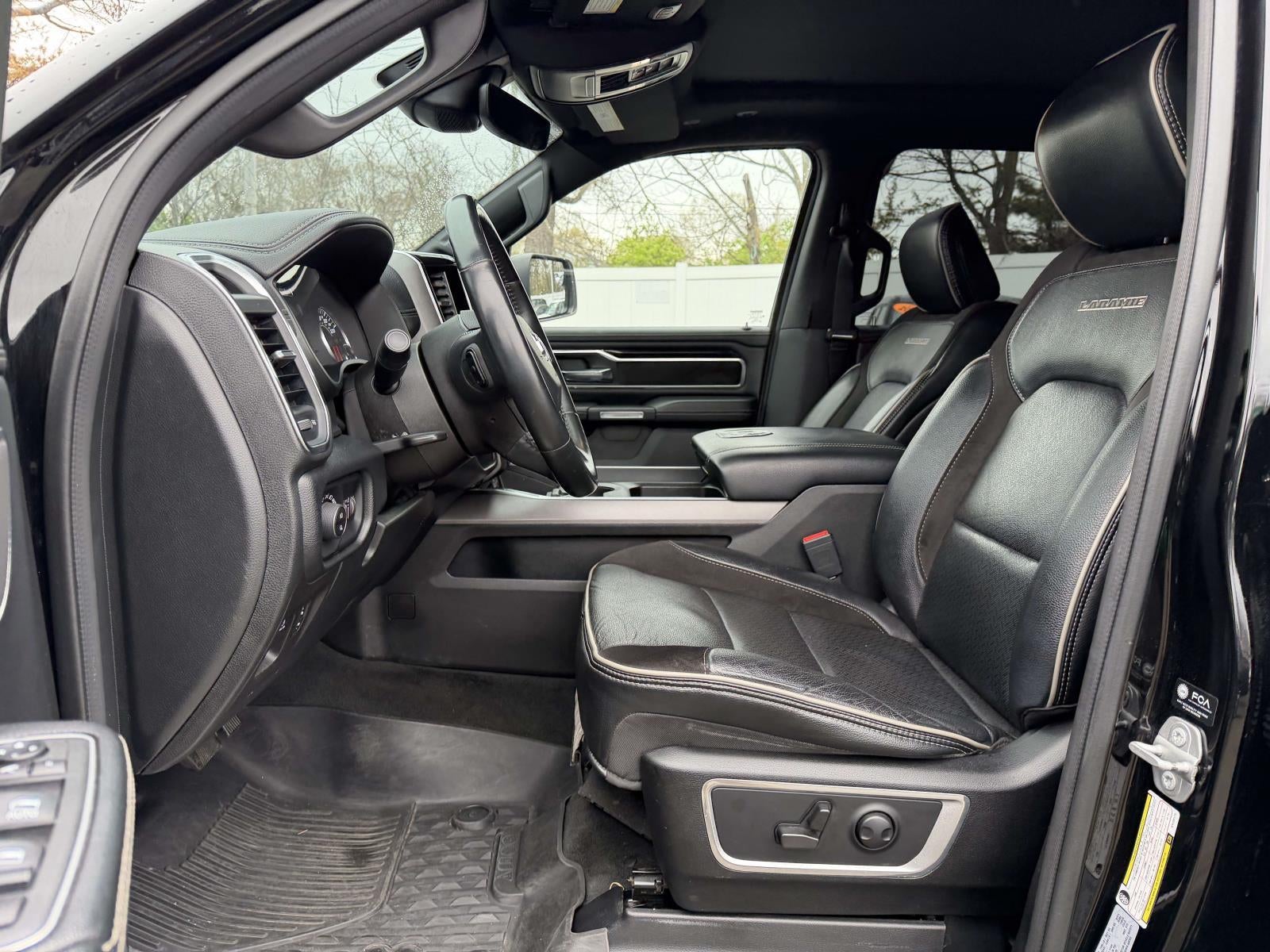 2022 RAM 1500 Laramie Crew Cab 4x4 5'7' Box