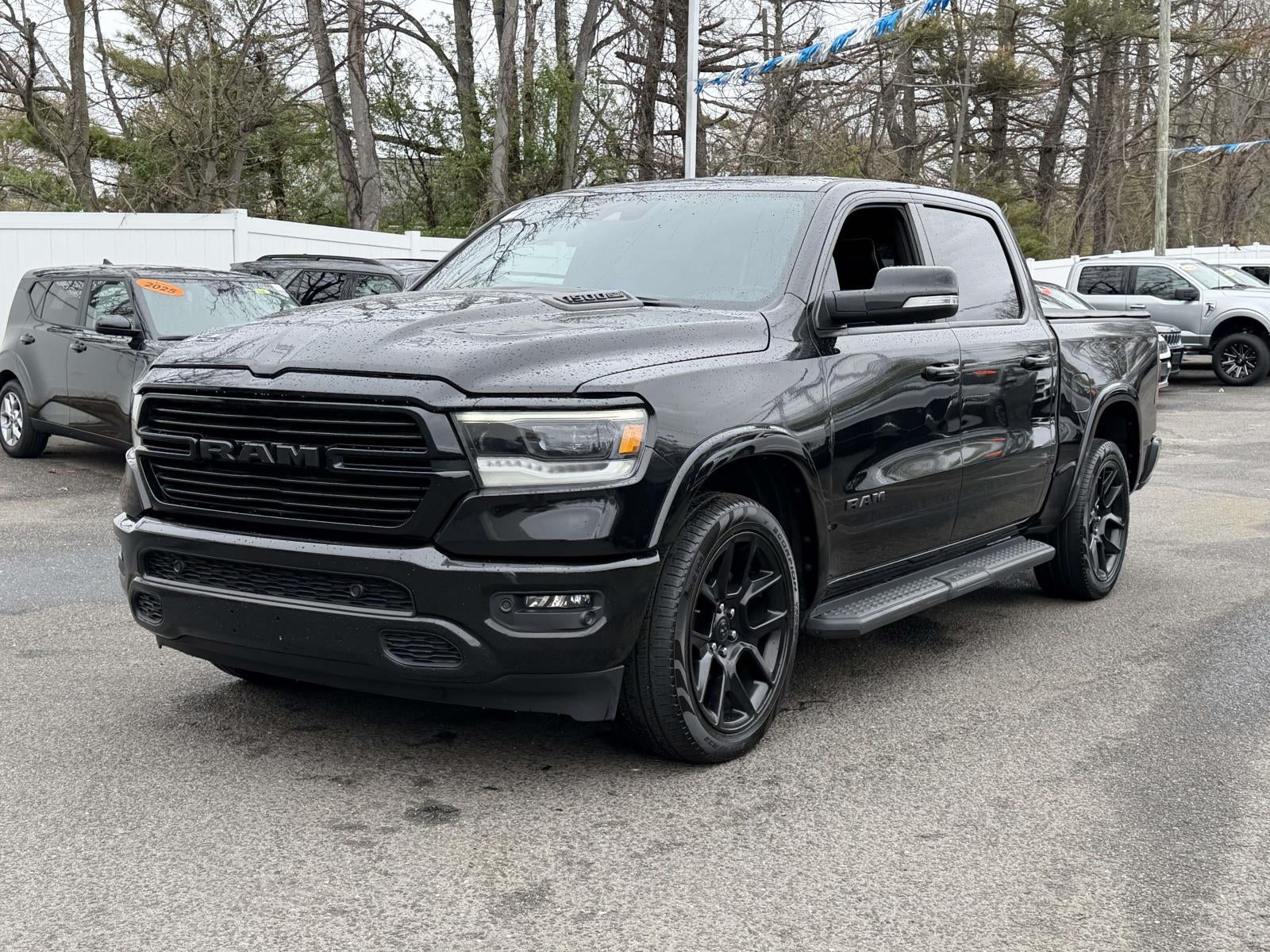 2022 RAM 1500 Laramie Crew Cab 4x4 5'7' Box