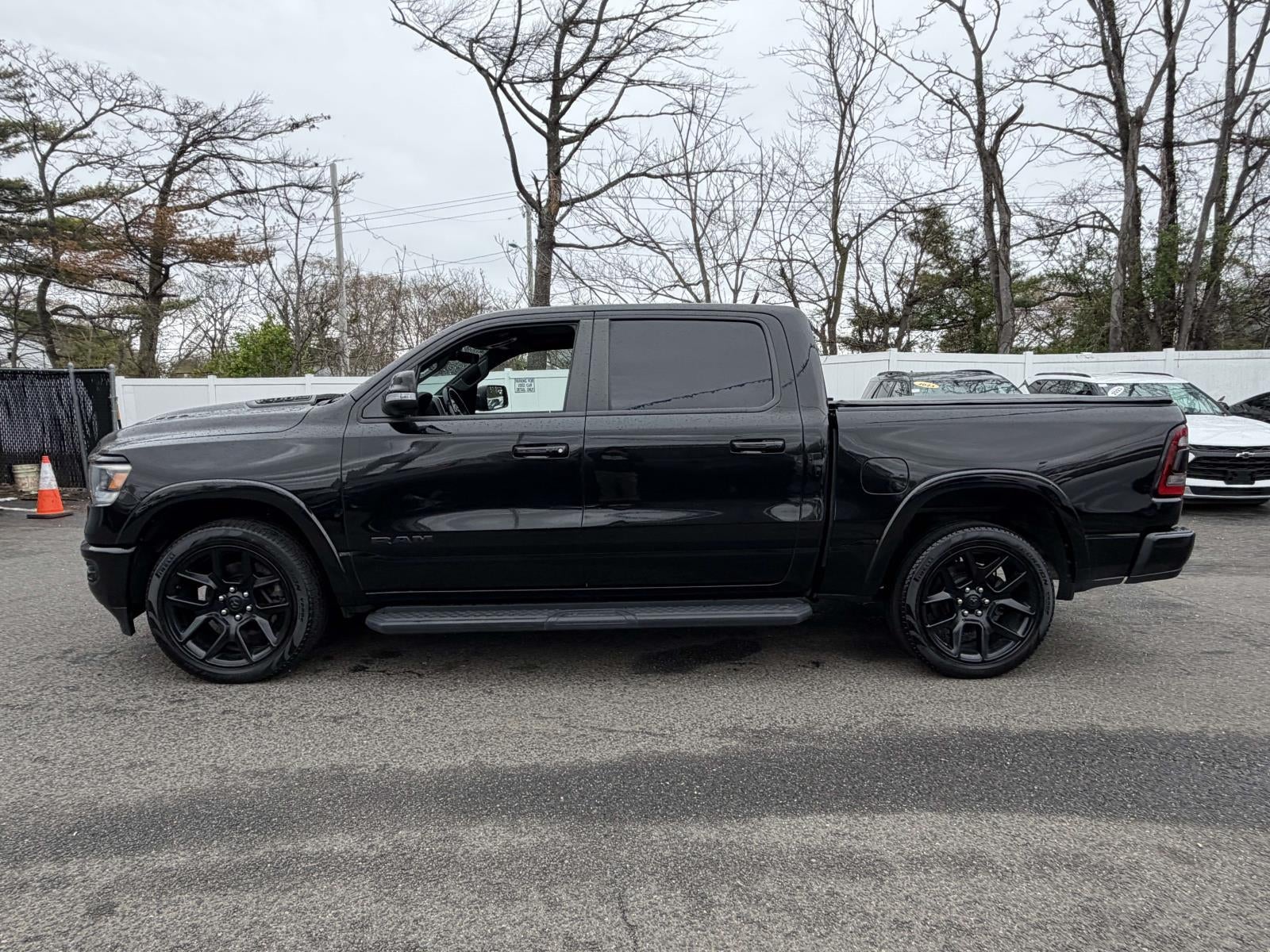 2022 RAM 1500 Laramie Crew Cab 4x4 5'7' Box