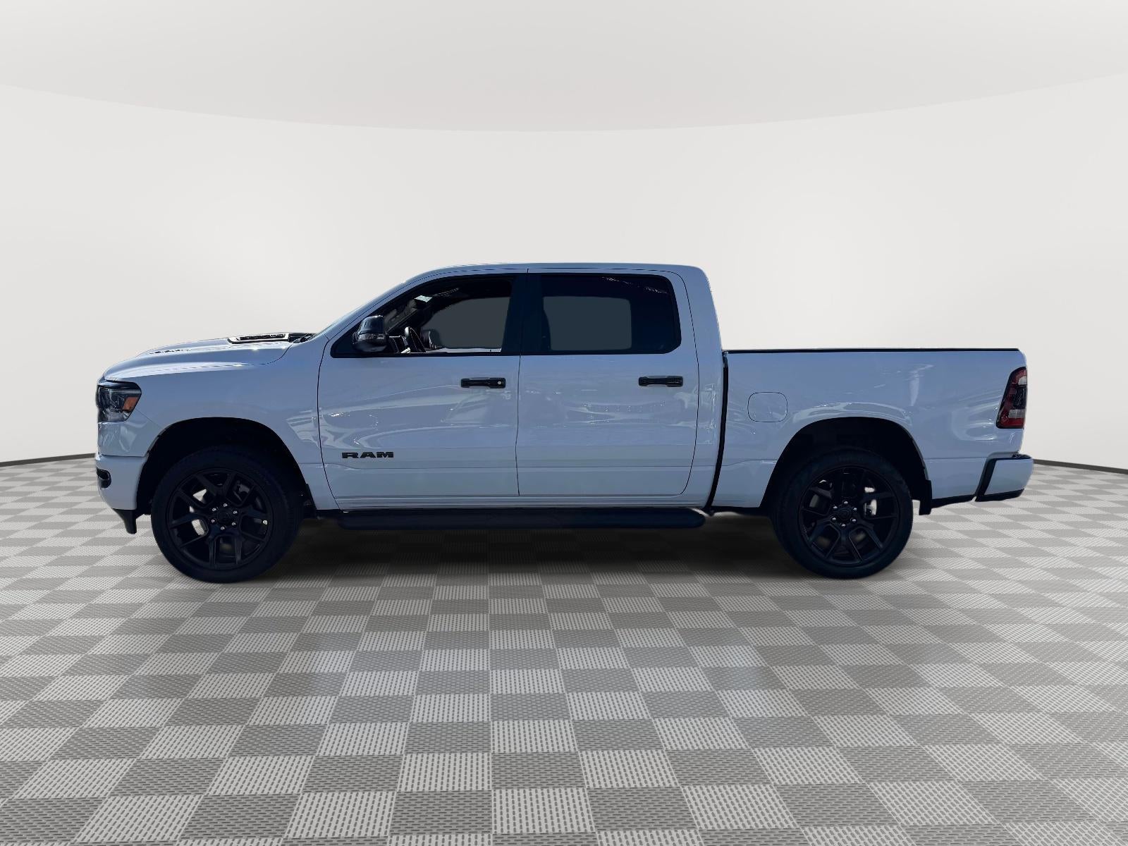 2023 RAM 1500 Laramie Crew Cab 4x4 5'7' Box