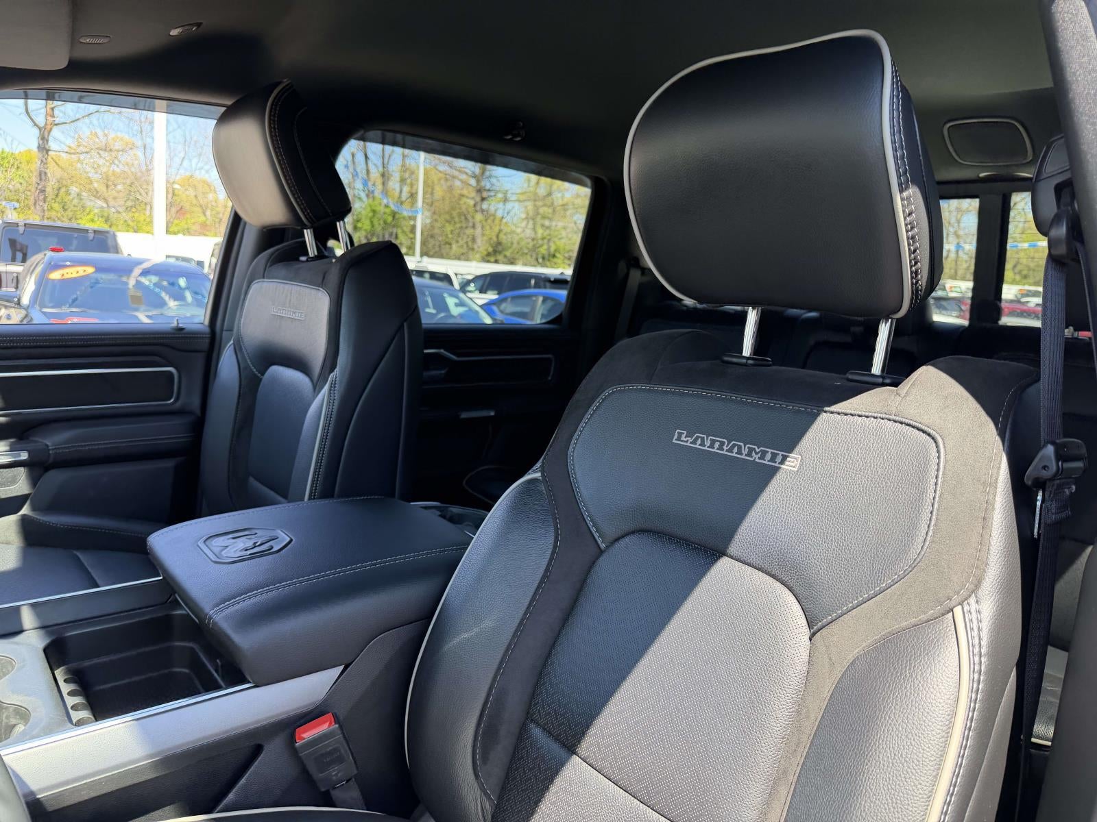 2023 RAM 1500 Laramie Crew Cab 4x4 5'7' Box