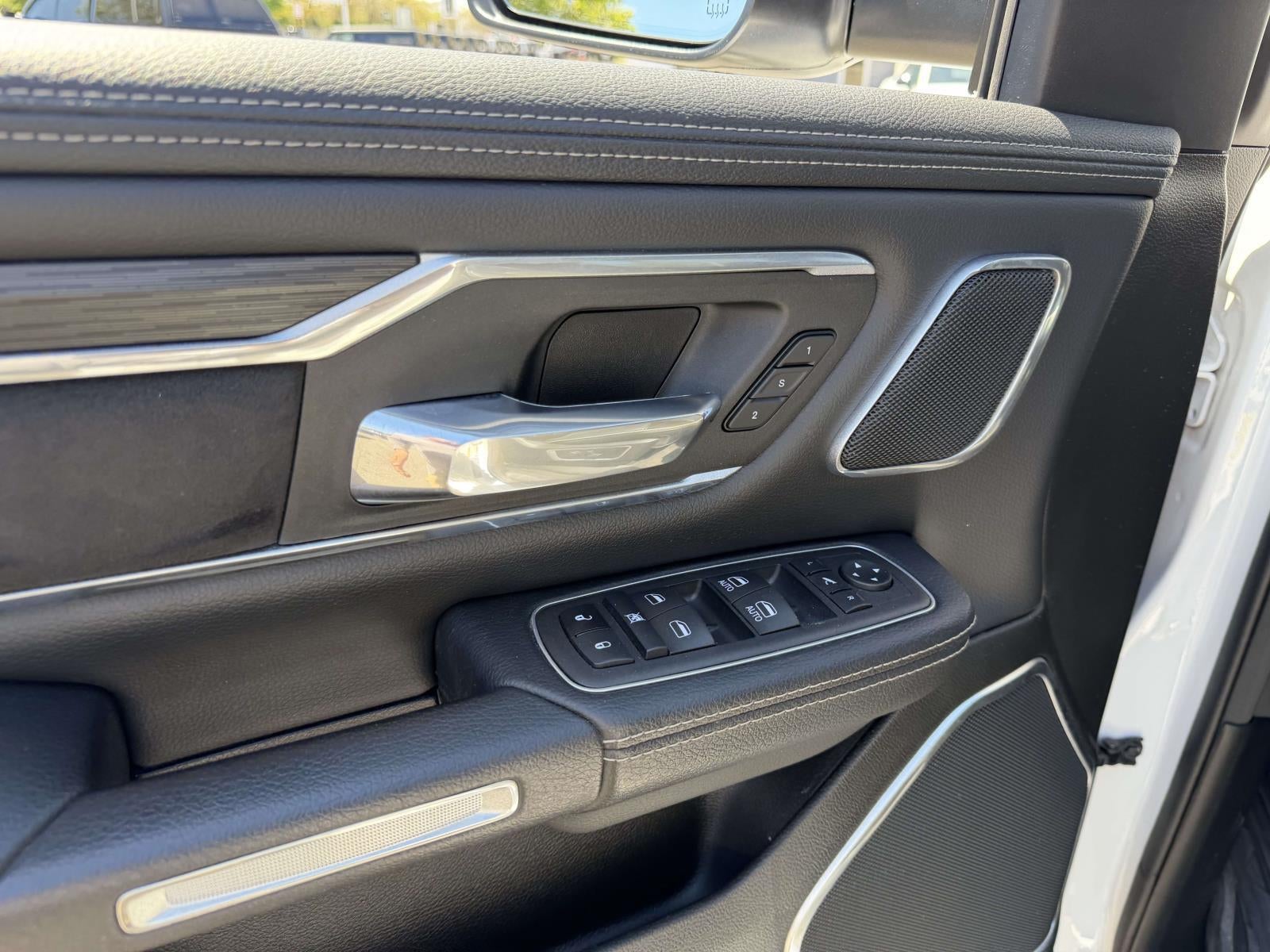 2023 RAM 1500 Laramie Crew Cab 4x4 5'7' Box
