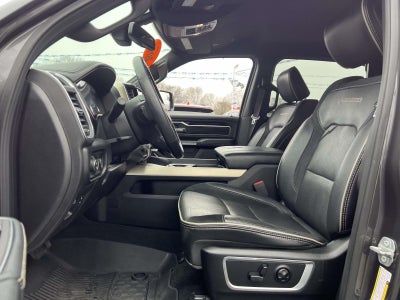 2019 RAM 1500 Laramie Crew Cab 4x4 5'7' Box