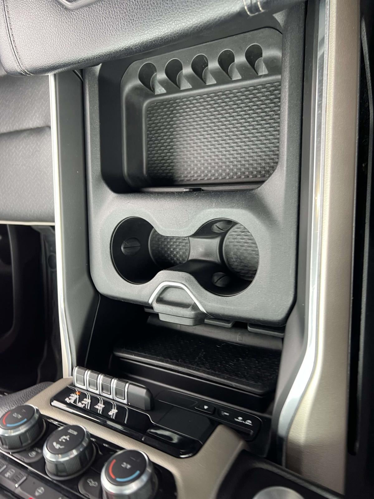 2019 RAM 1500 Laramie Crew Cab 4x4 5'7' Box