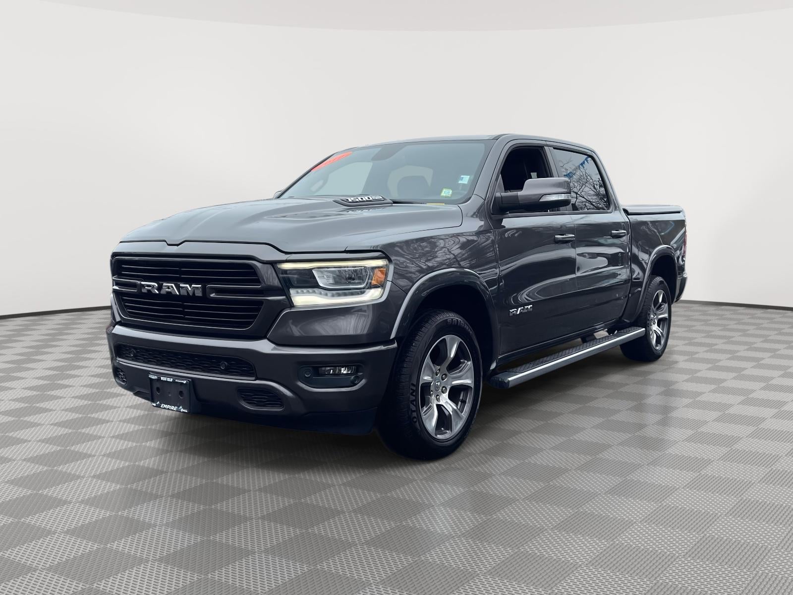 2019 RAM 1500 Laramie Crew Cab 4x4 5'7' Box