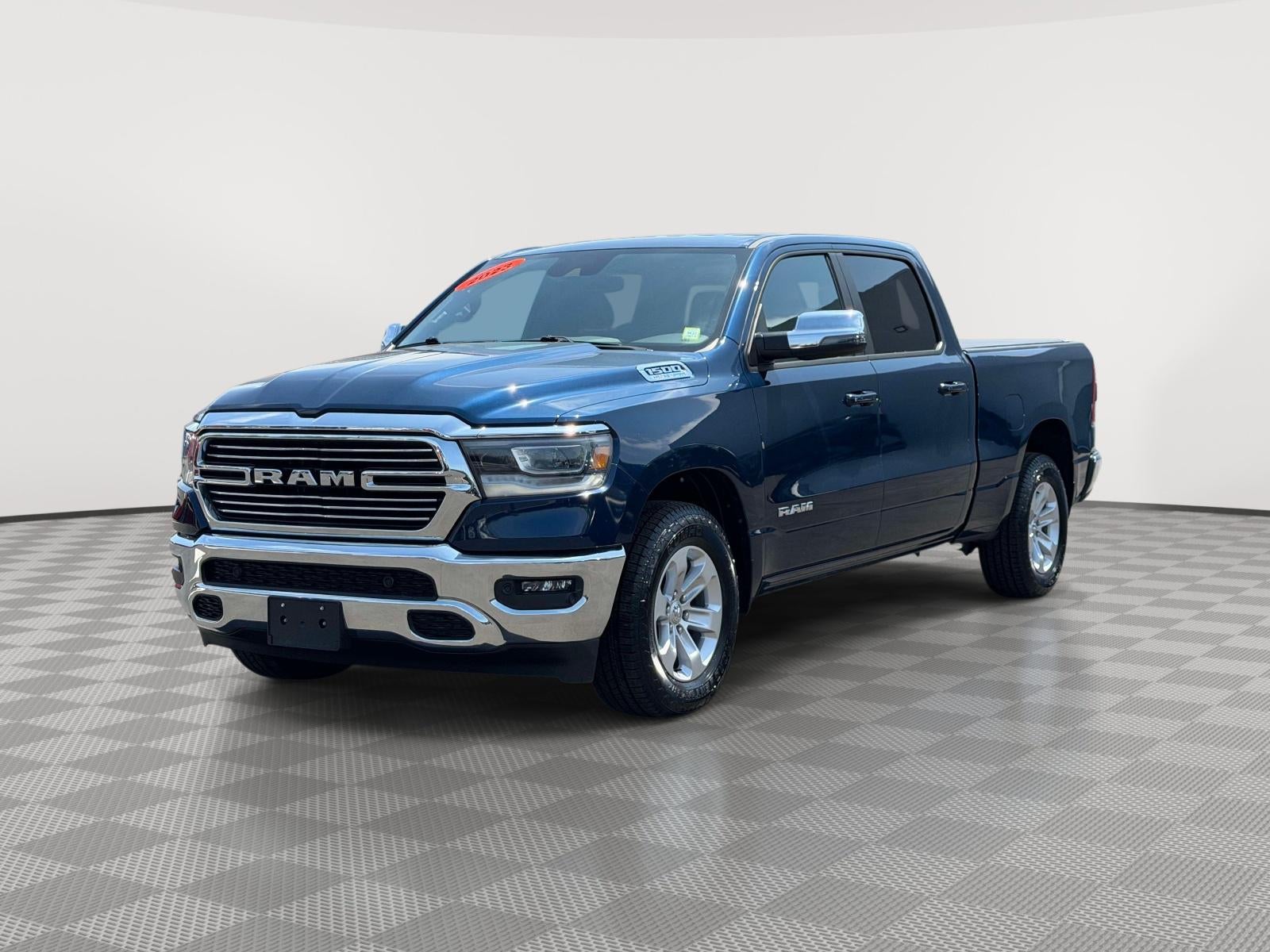 2023 RAM 1500 Laramie Crew Cab 4x4 6'4' Box