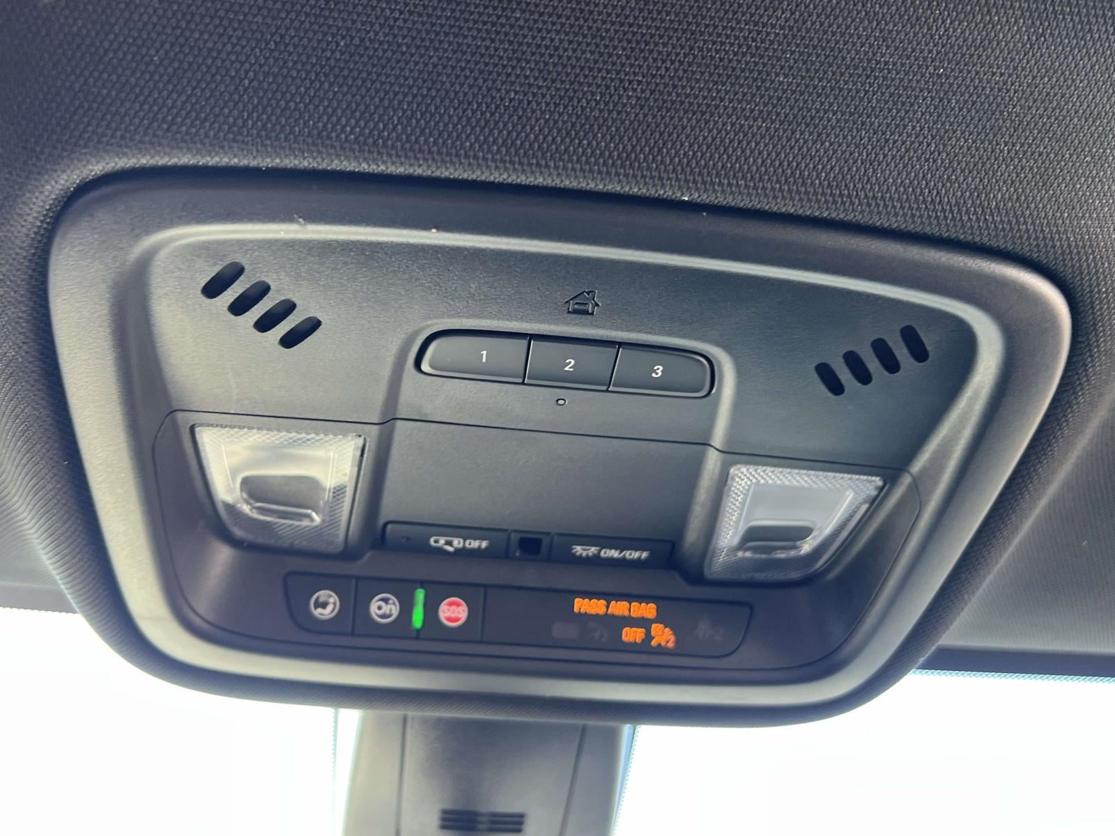 2023 Chevrolet Traverse FWD LT Cloth