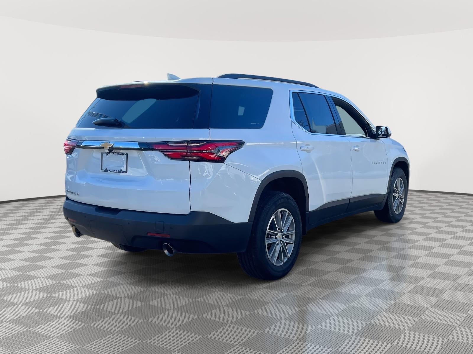 2023 Chevrolet Traverse AWD LT Leather