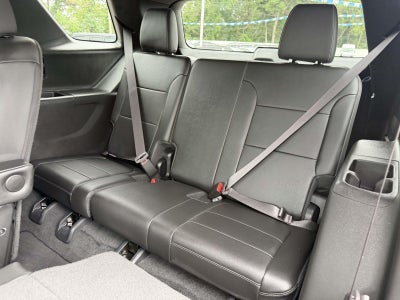 2023 Chevrolet Traverse AWD LT Leather