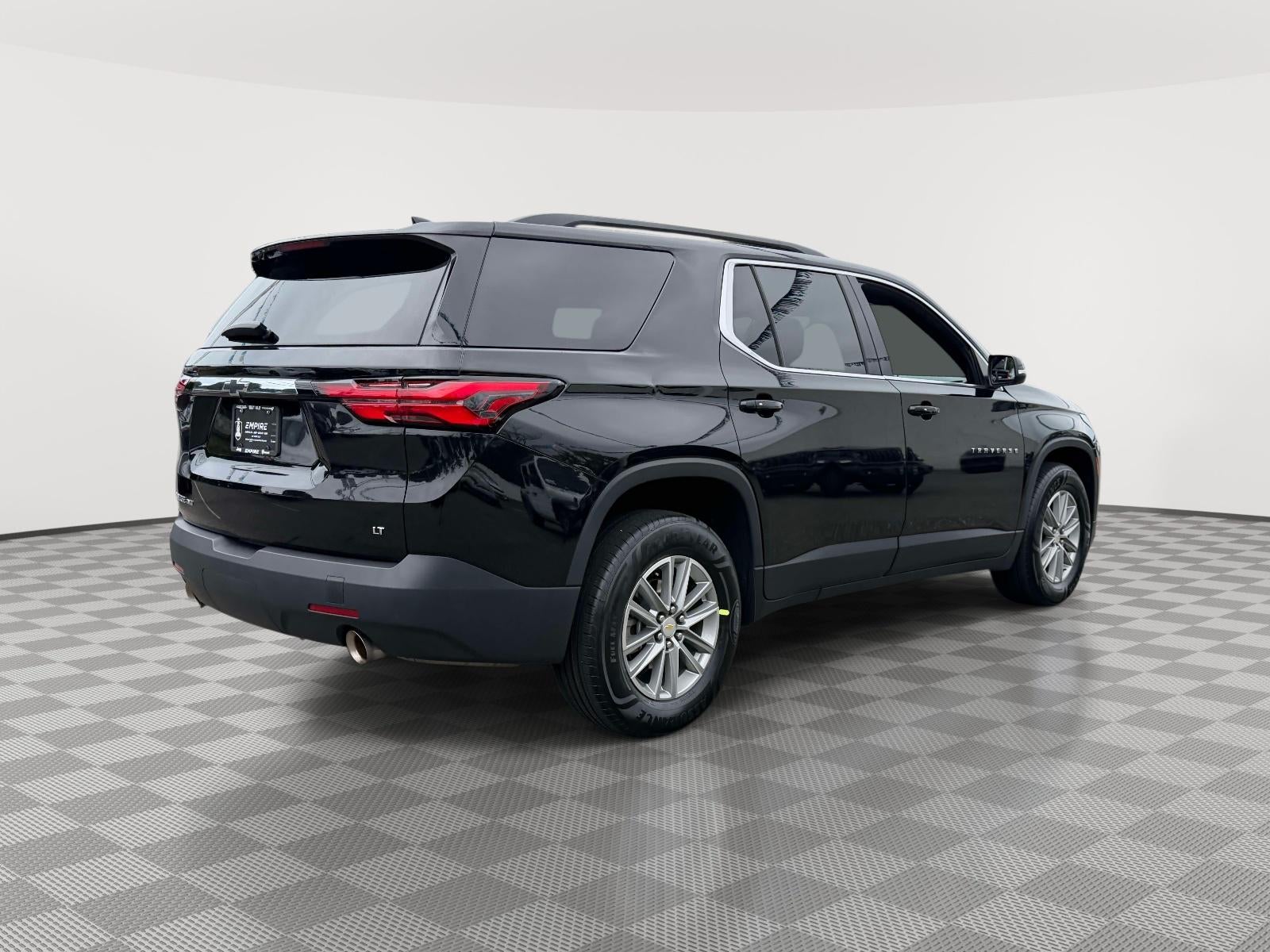 2023 Chevrolet Traverse AWD LT Leather