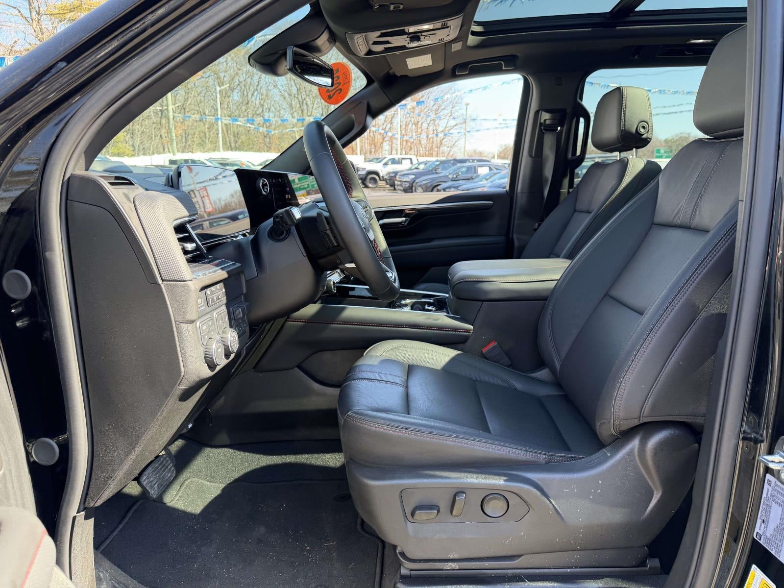 2025 Chevrolet Suburban RST