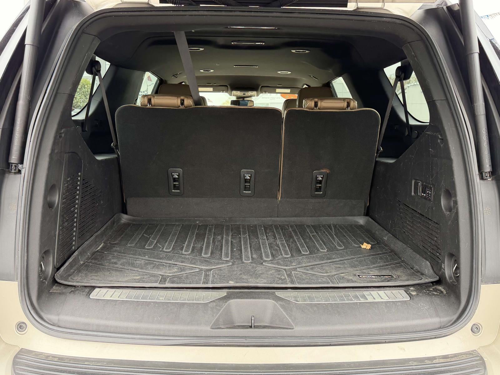 2023 Chevrolet Suburban 4WD Premier