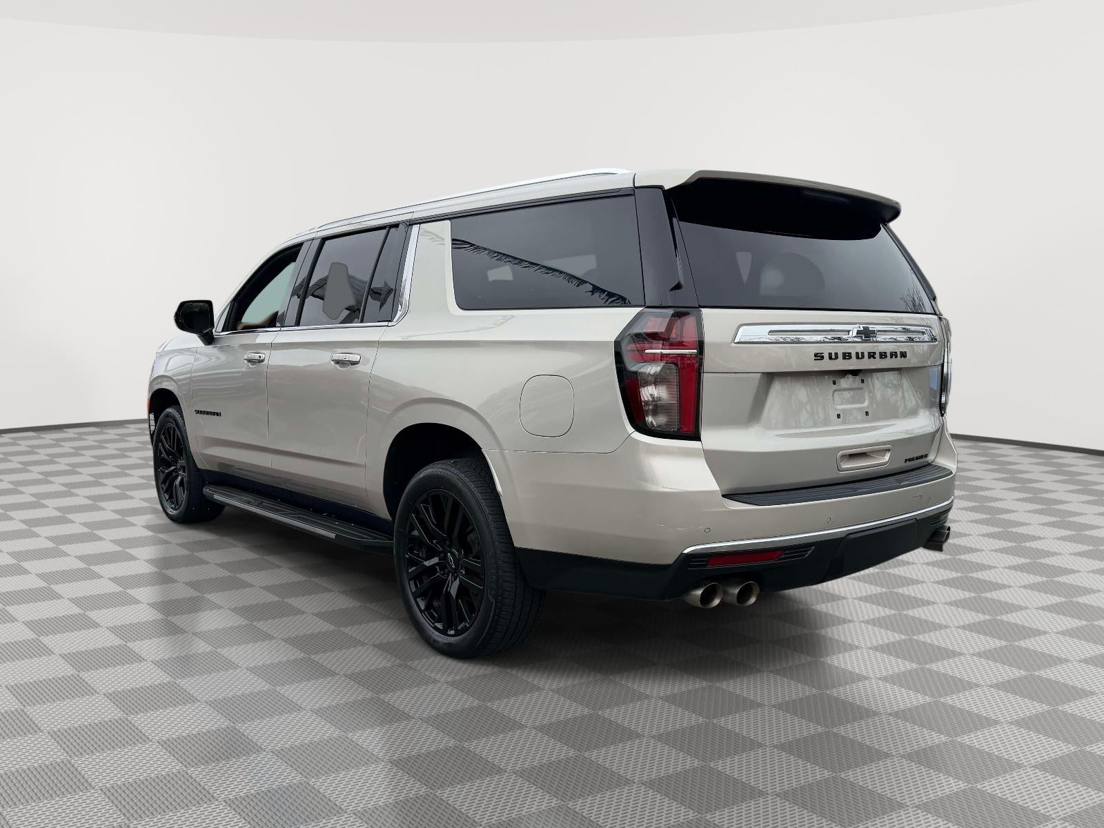 2023 Chevrolet Suburban 4WD Premier