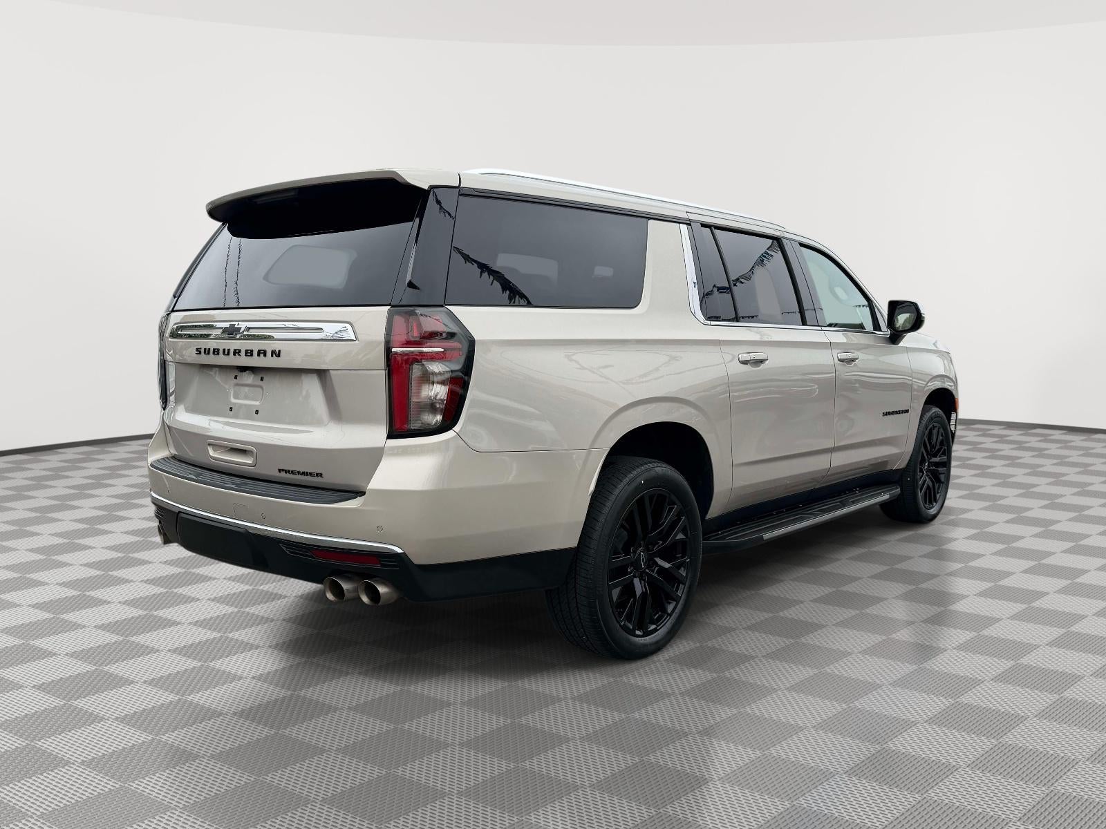 2023 Chevrolet Suburban 4WD Premier
