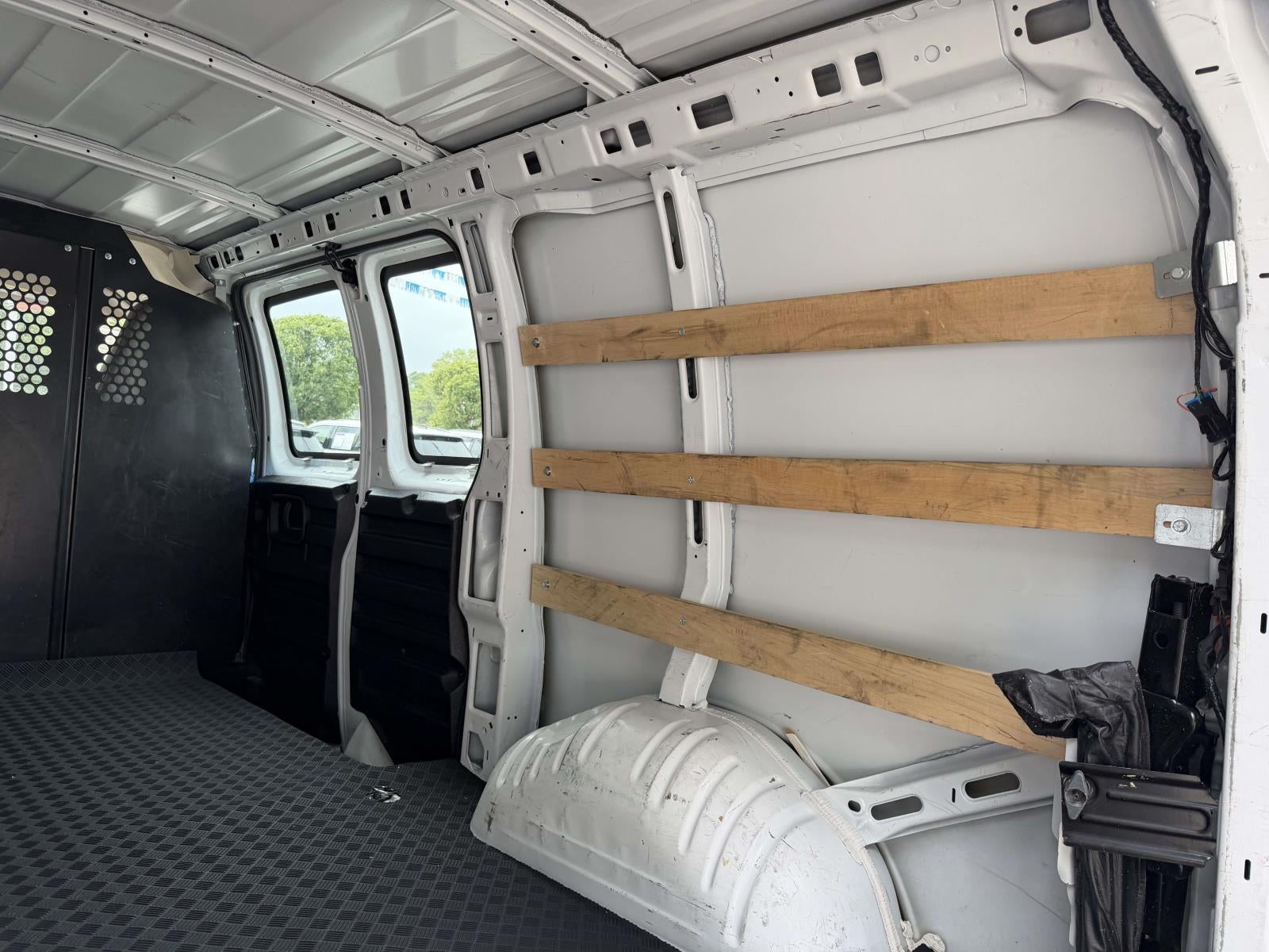 2025 GMC Savana Cargo RWD 2500 Regular Wheelbase Work Van