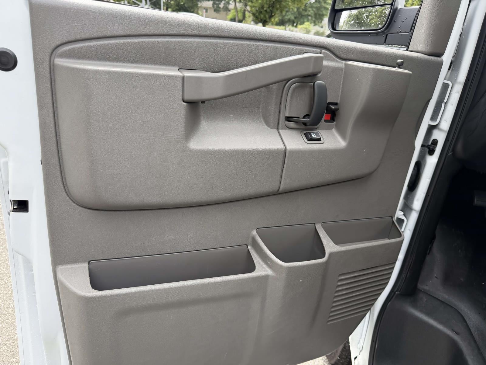2025 GMC Savana Cargo RWD 2500 Regular Wheelbase Work Van