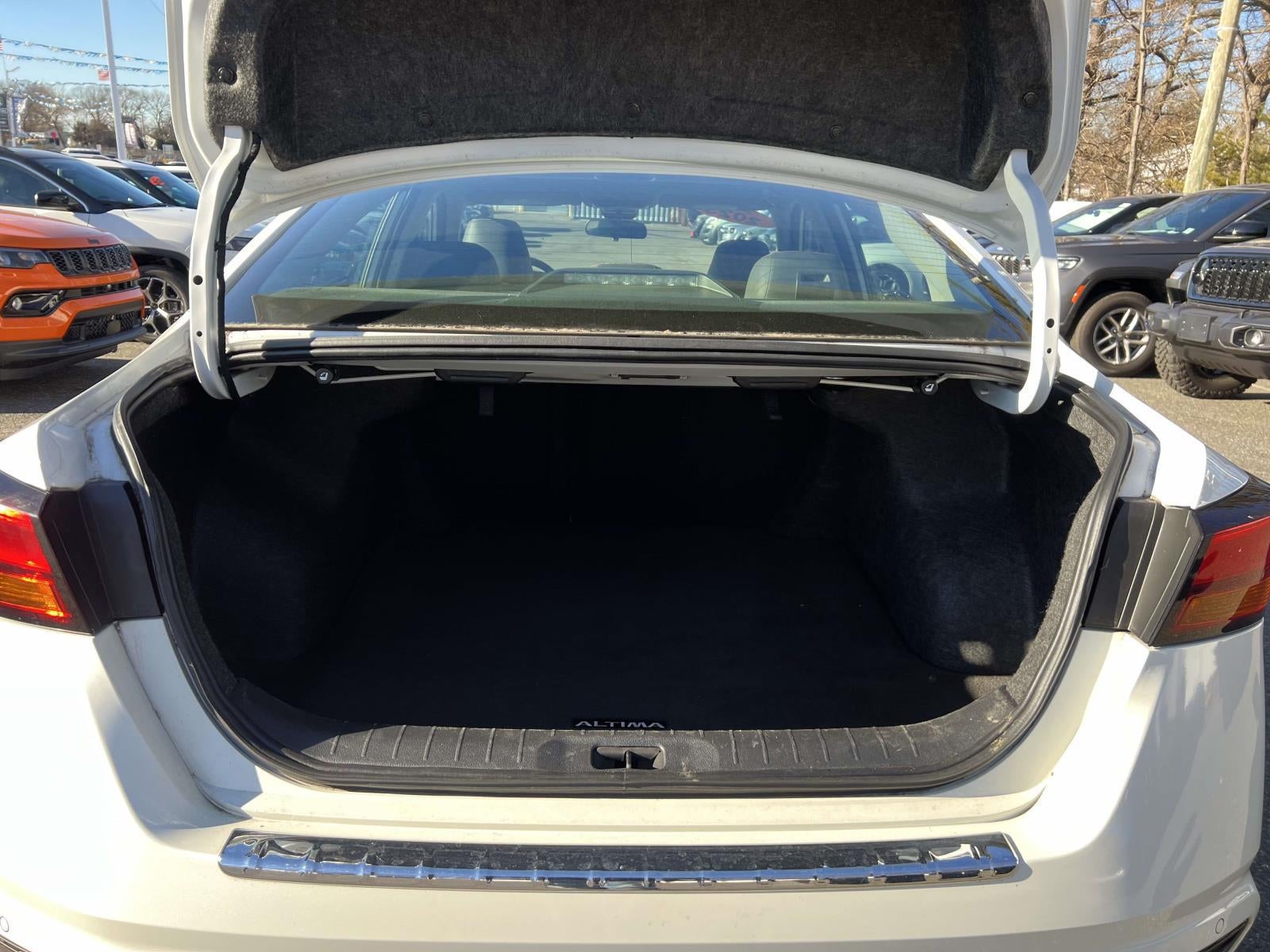 2023 Nissan Altima SR Intelligent AWD