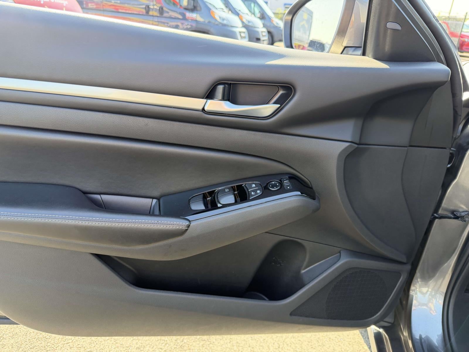 2023 Nissan Altima SV FWD