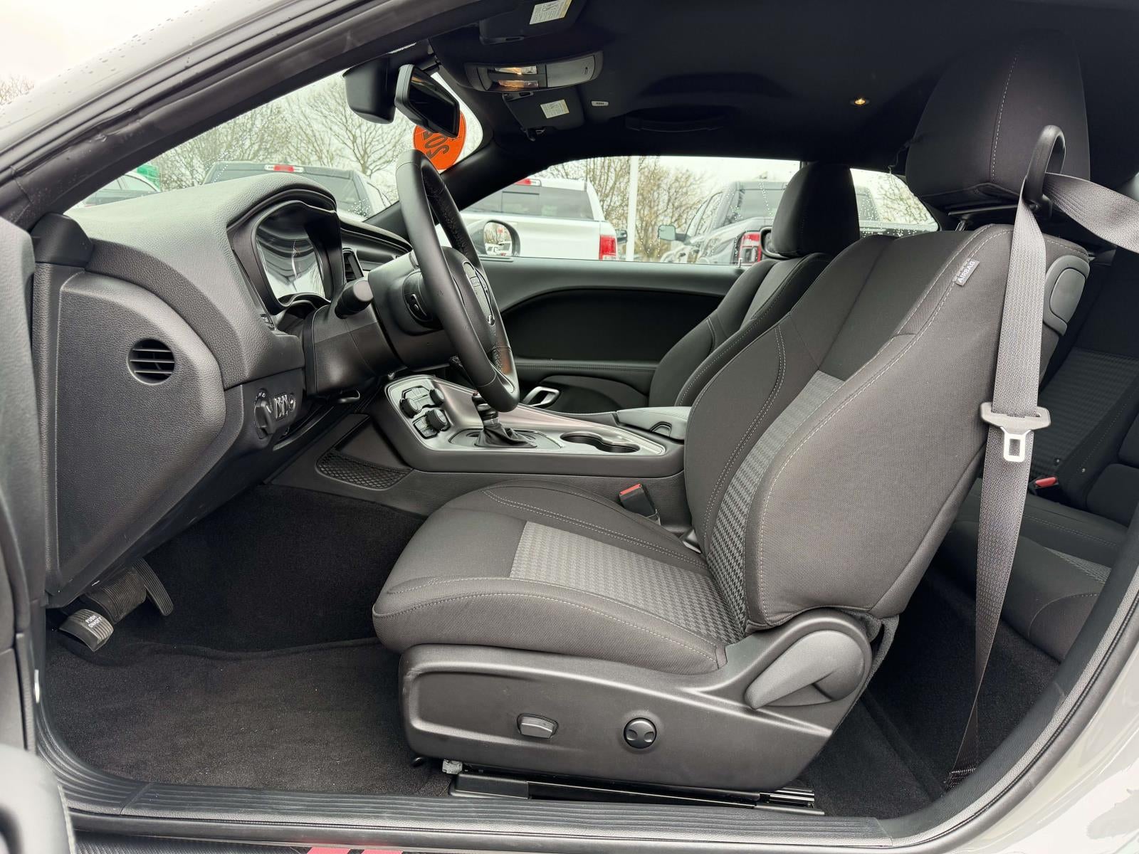 2023 Dodge Challenger SXT