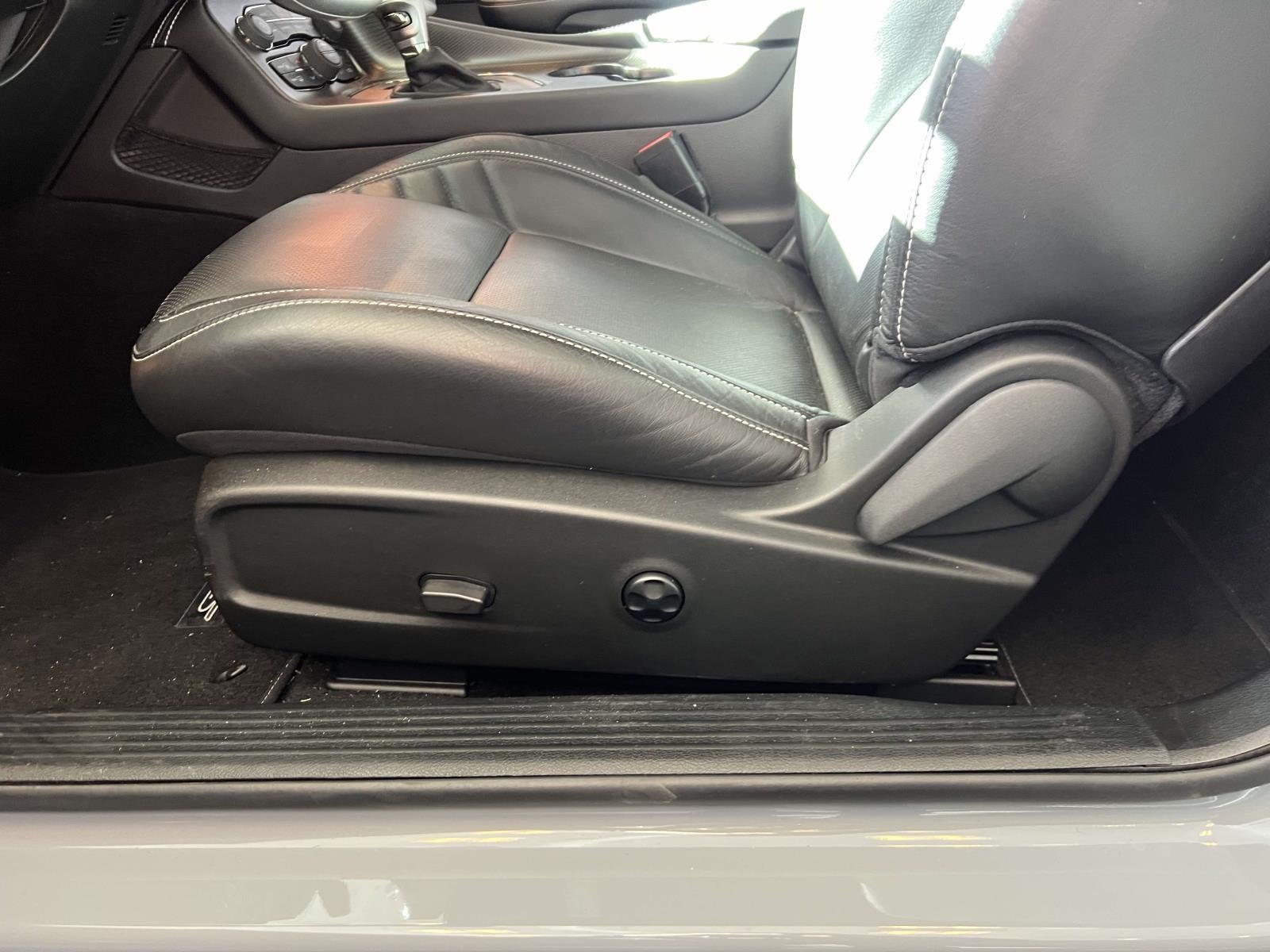 2022 Dodge Challenger SRT