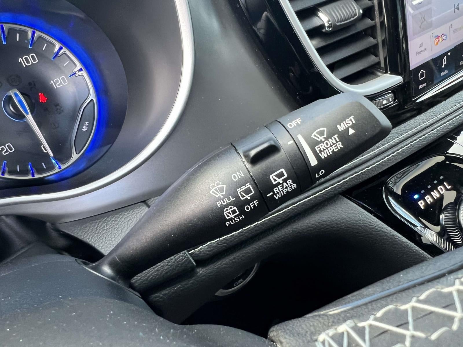 2025 Chrysler Pacifica PACIFICA SELECT AWD