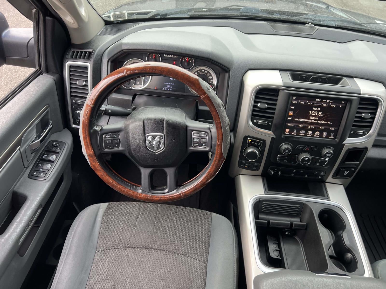 2017 RAM 1500 Big Horn Crew Cab 4x4 5'7' Box