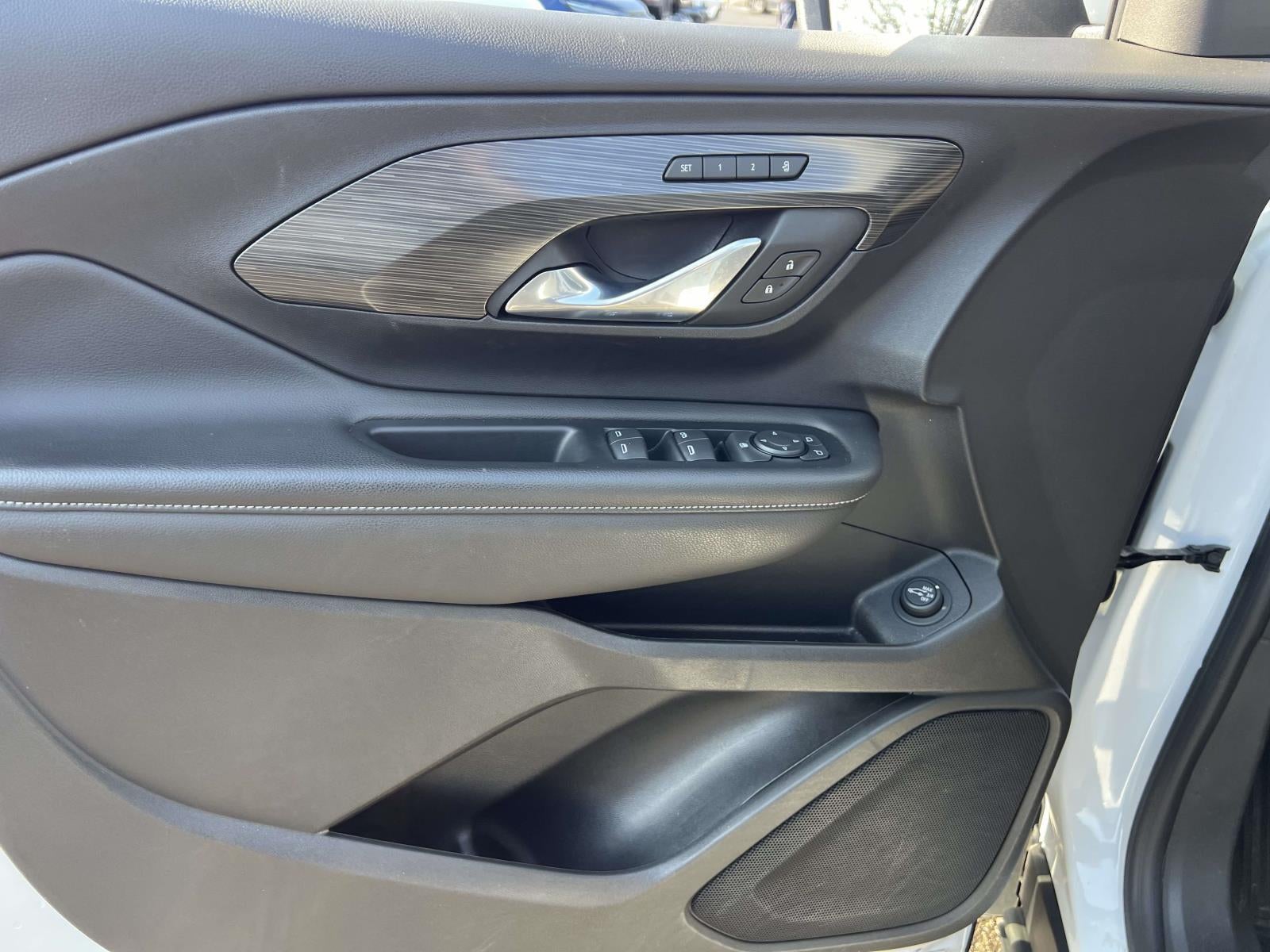 2023 GMC Terrain AWD SLT