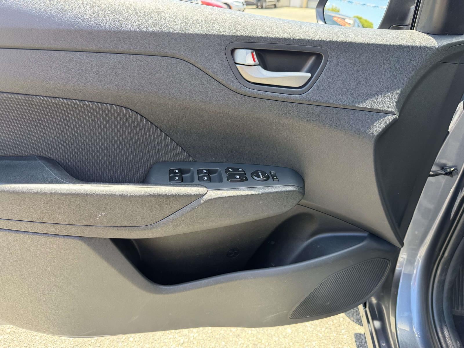 2018 Hyundai ACCENT SE