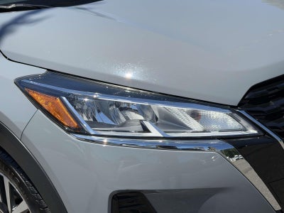 2022 Nissan Kicks SV Xtronic CVT