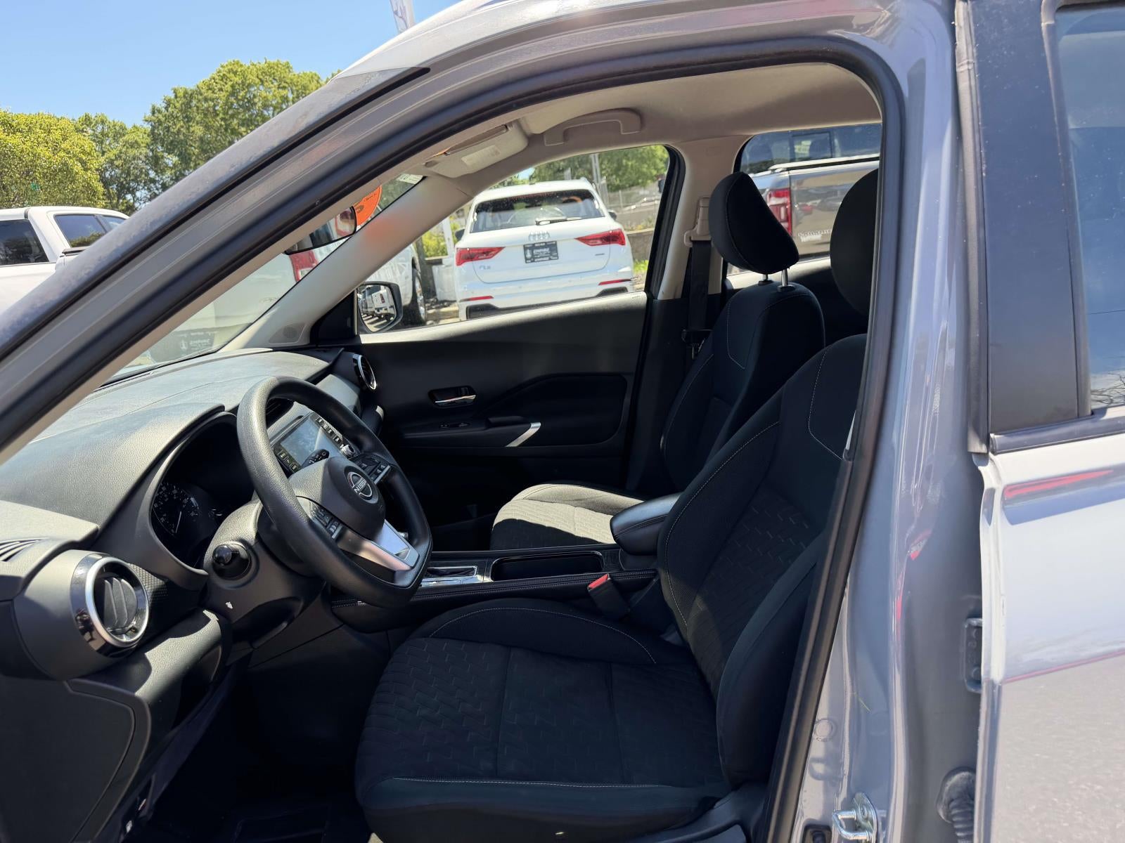 2022 Nissan Kicks SV Xtronic CVT