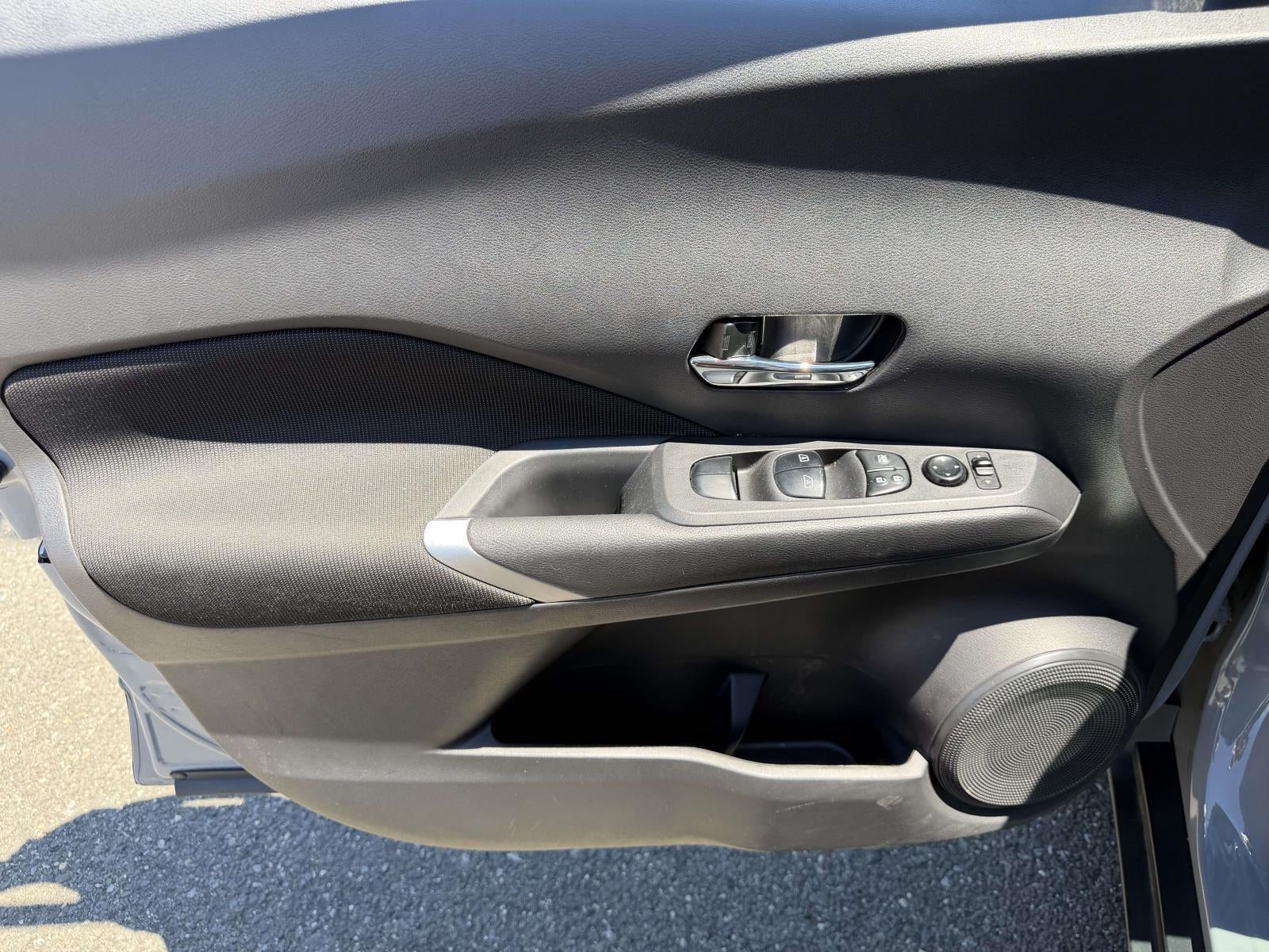 2022 Nissan Kicks SV Xtronic CVT