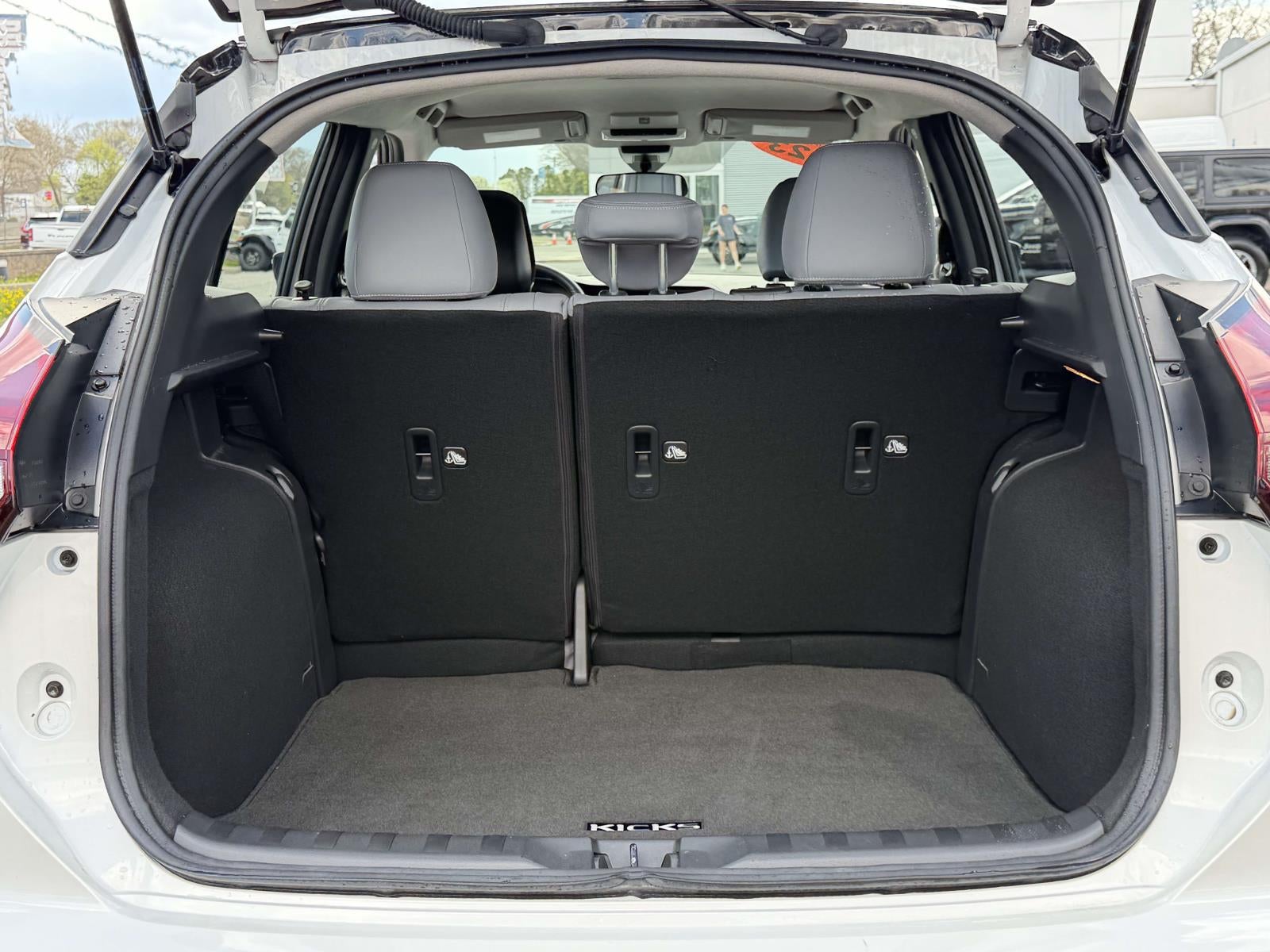 2023 Nissan Kicks SR Xtronic CVT